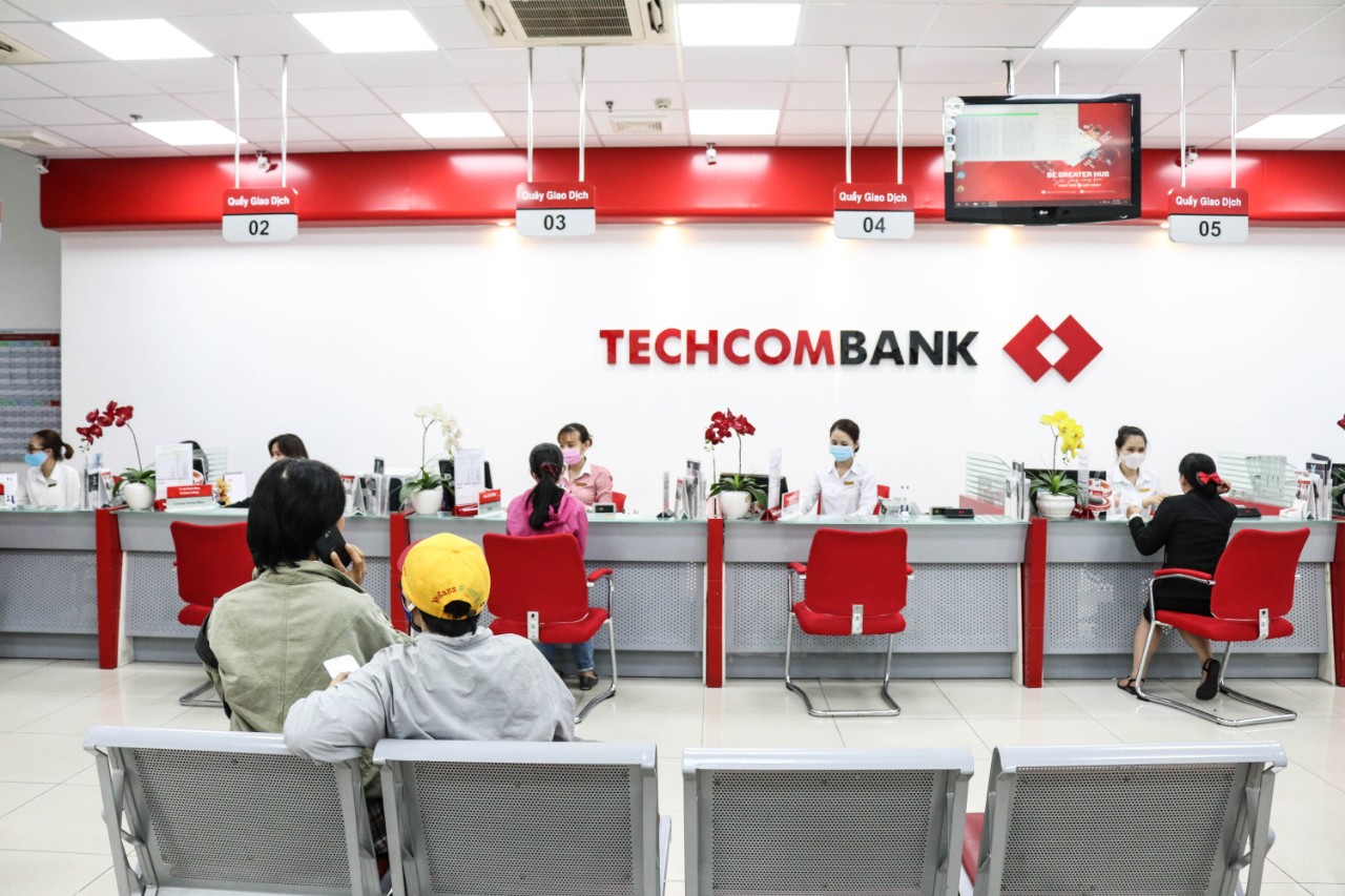 Thế nào là lãi suất thẻ tín dụng Techcombank?